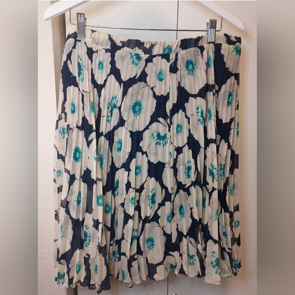 Maison Jules Pleated Sheer Overlay Floral Skirt Size XL Office Boho Flirty - Picture 3 of 9